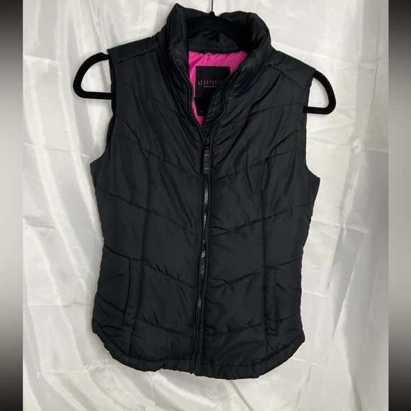 Aeropostale Jackets & Blazers - Aeropostale Women’s Size XS Black Pink Puffer Vest